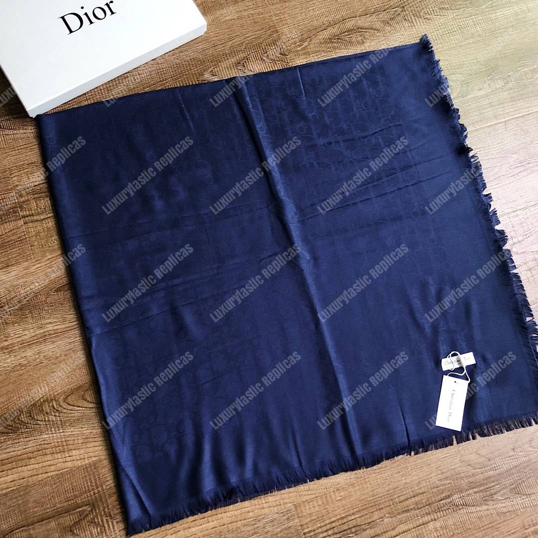 CD Blue Oblique 140 Stole