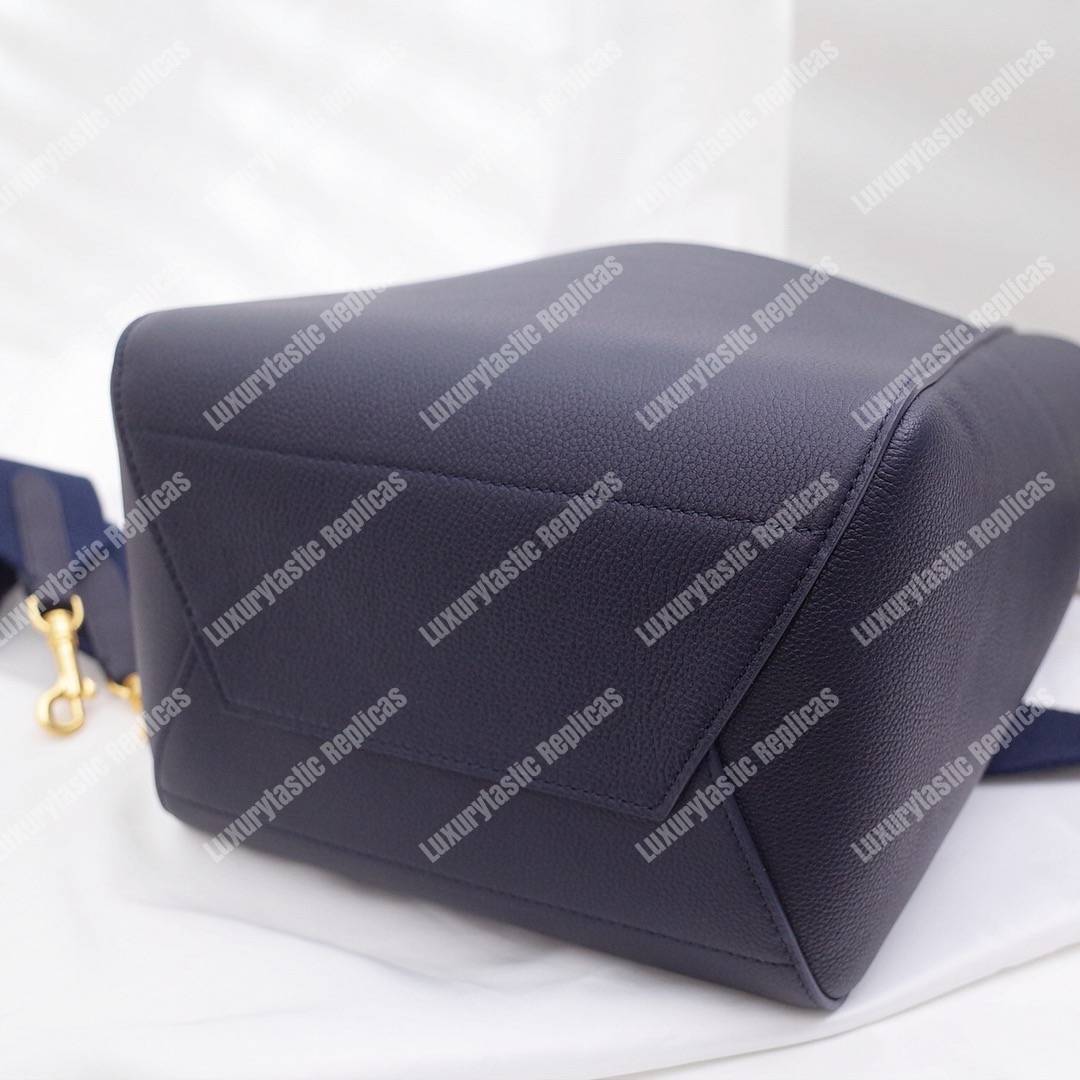 Ce**e sangle bucket bag in soft grained calfskin deep blue