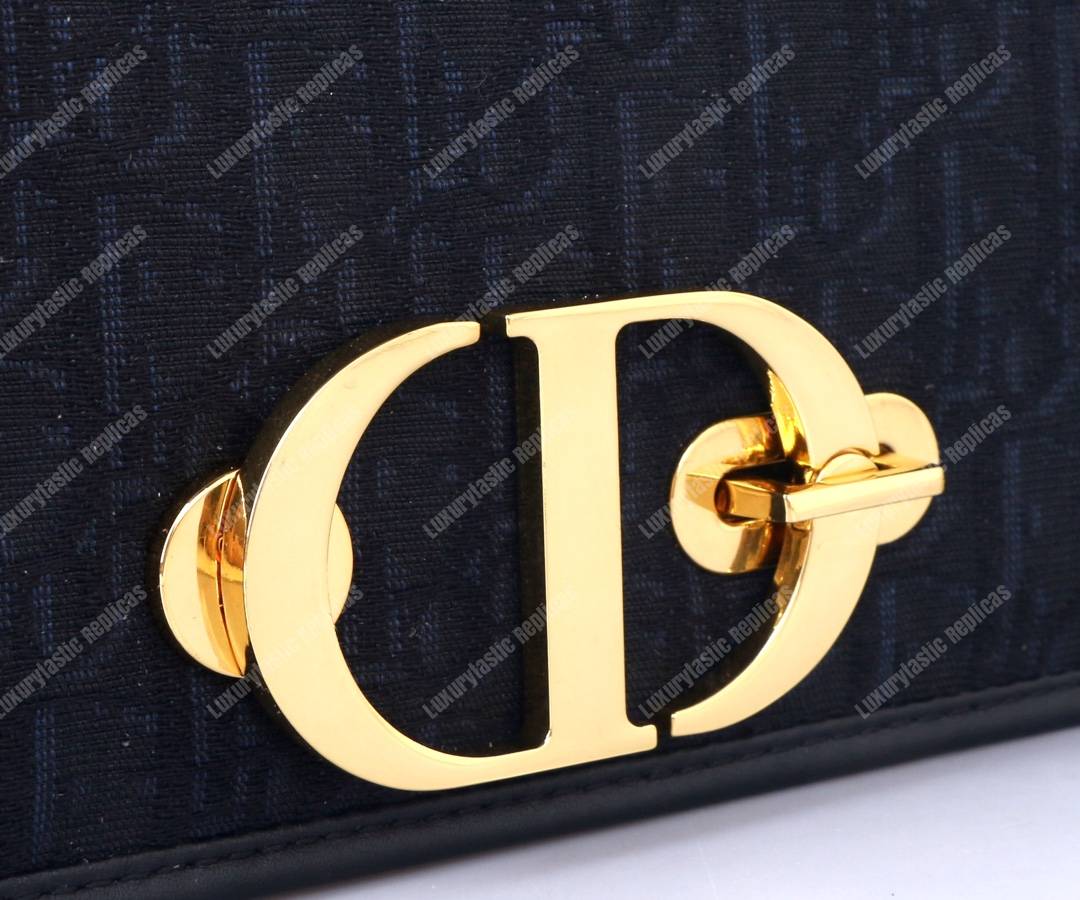 D*or wavy-effect 30 montaigne bag with chain black