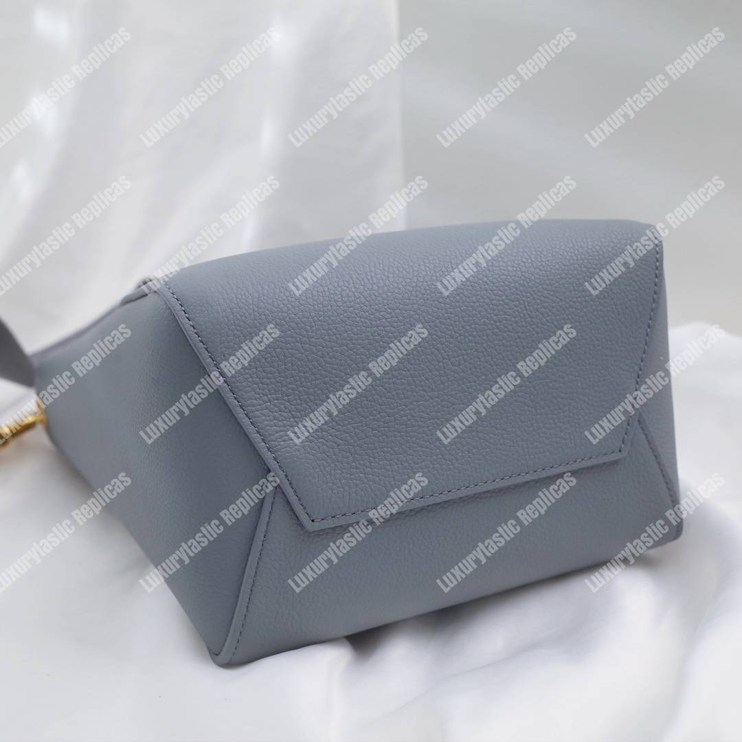 Ce**e sangle small bucket bag in soft grained calfskin cloud