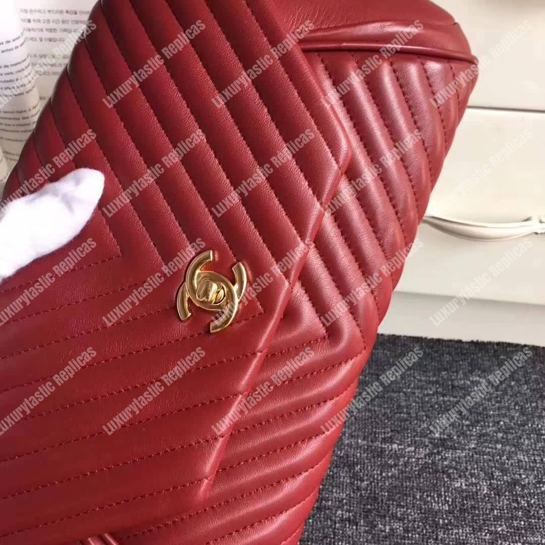 Ch*el reversed clutch red