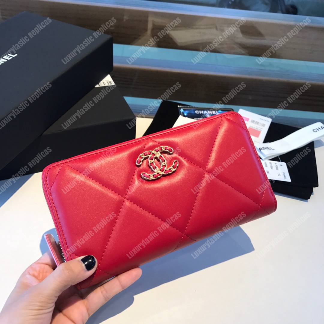 Ch*el 19 long zipped wallet scarlet