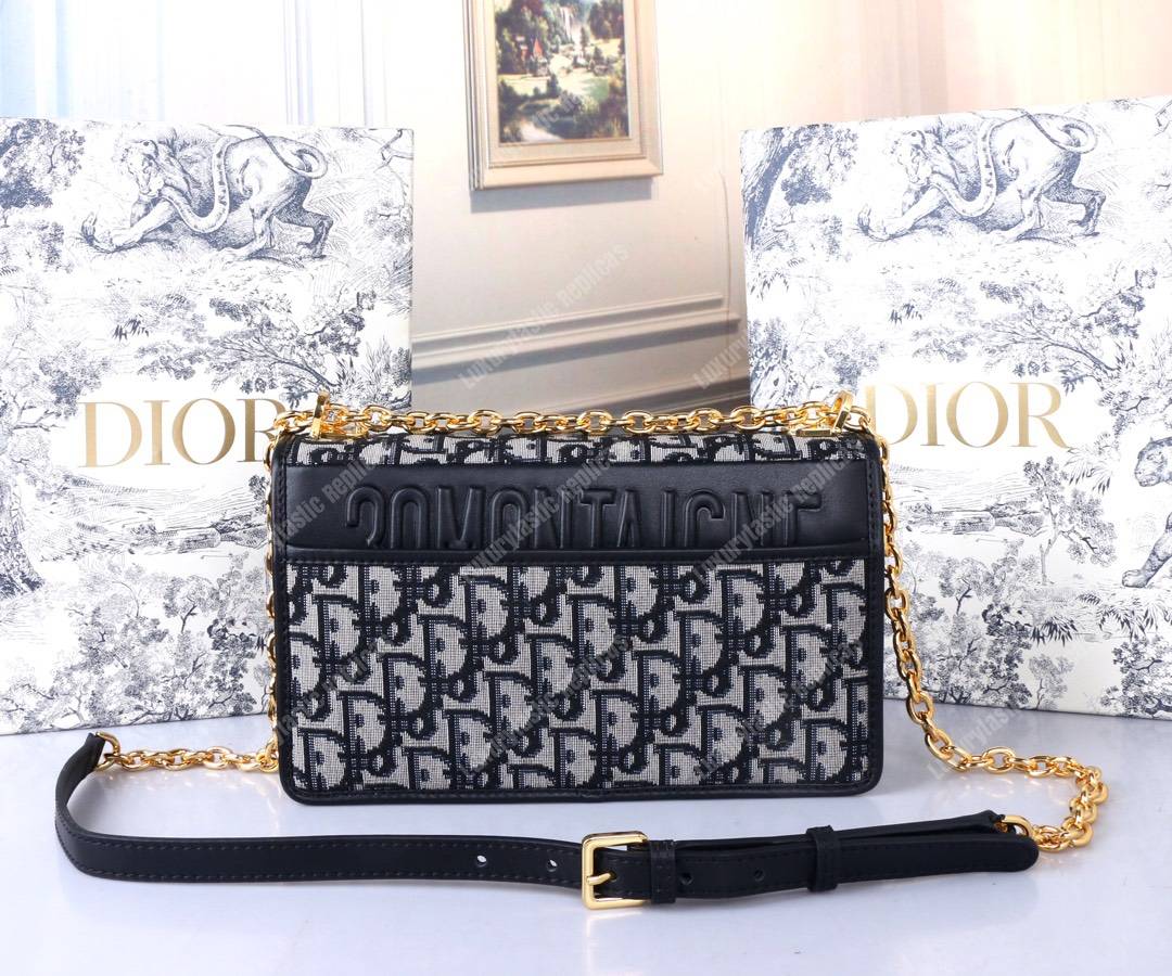 D*or 30 montaigne bag in blue oblique canvas