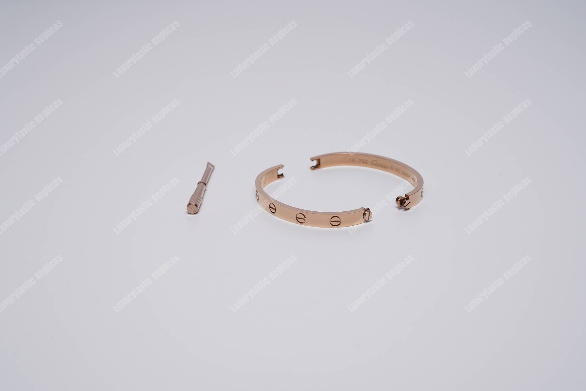 Cartier Love Bracelet Replica