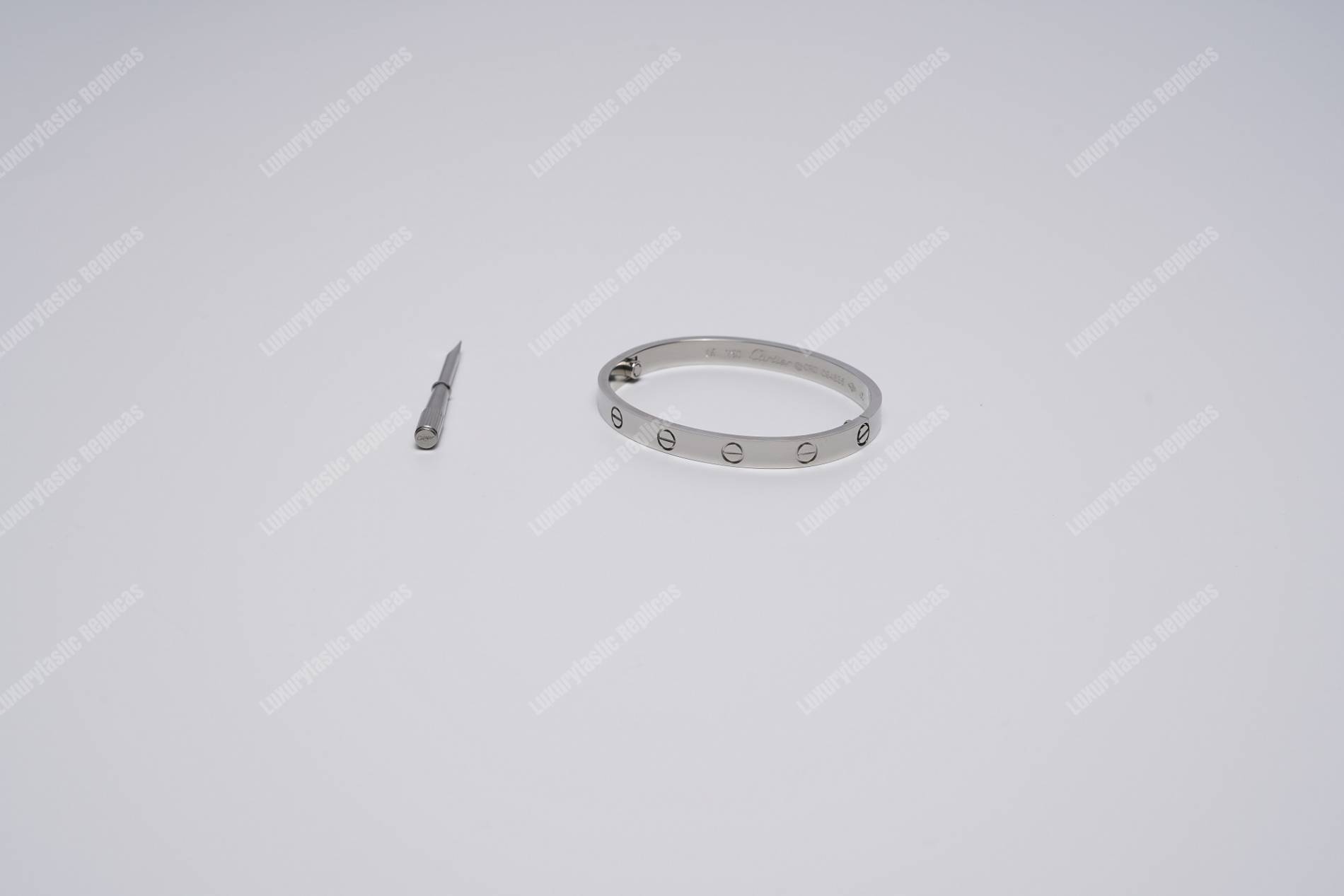 Cartier Love Bracelet Replica