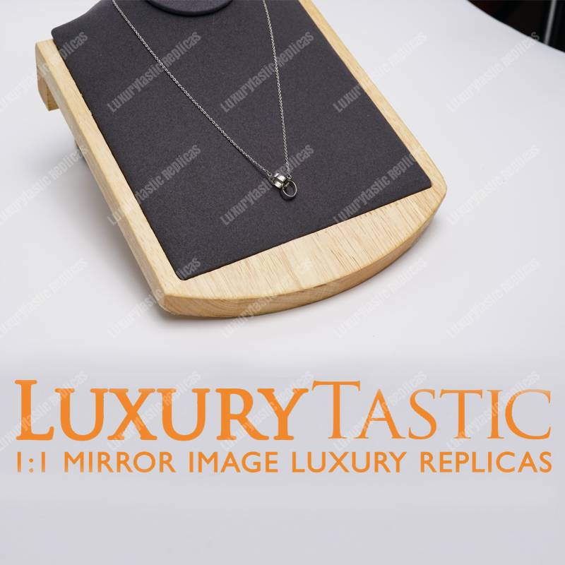 Cartier Love Necklace Replica