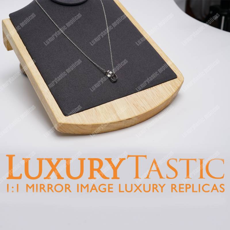Cartier Love Necklace Replica
