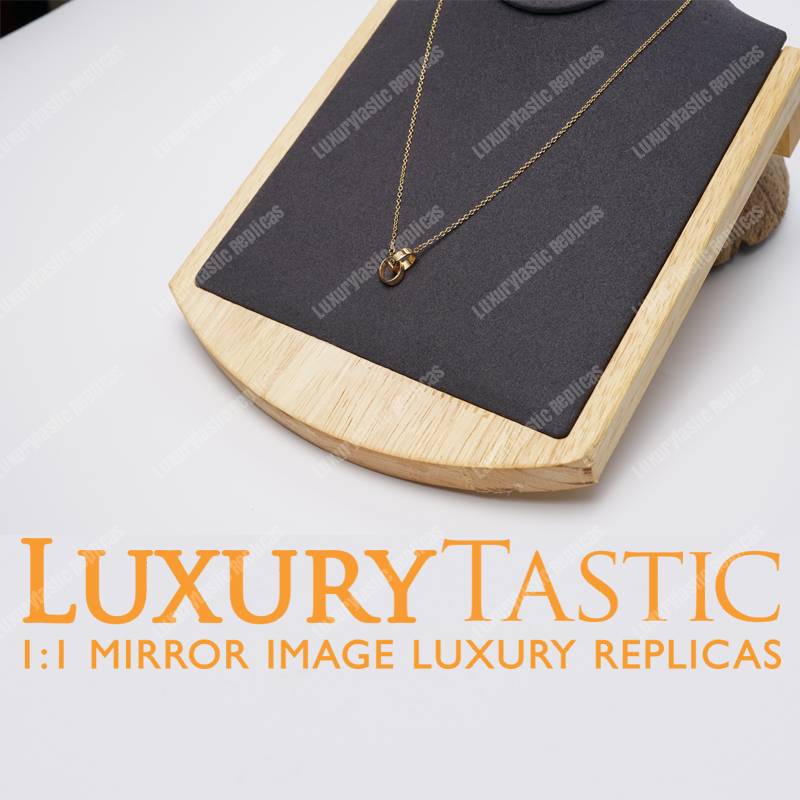 Cartier Love Necklace Replica