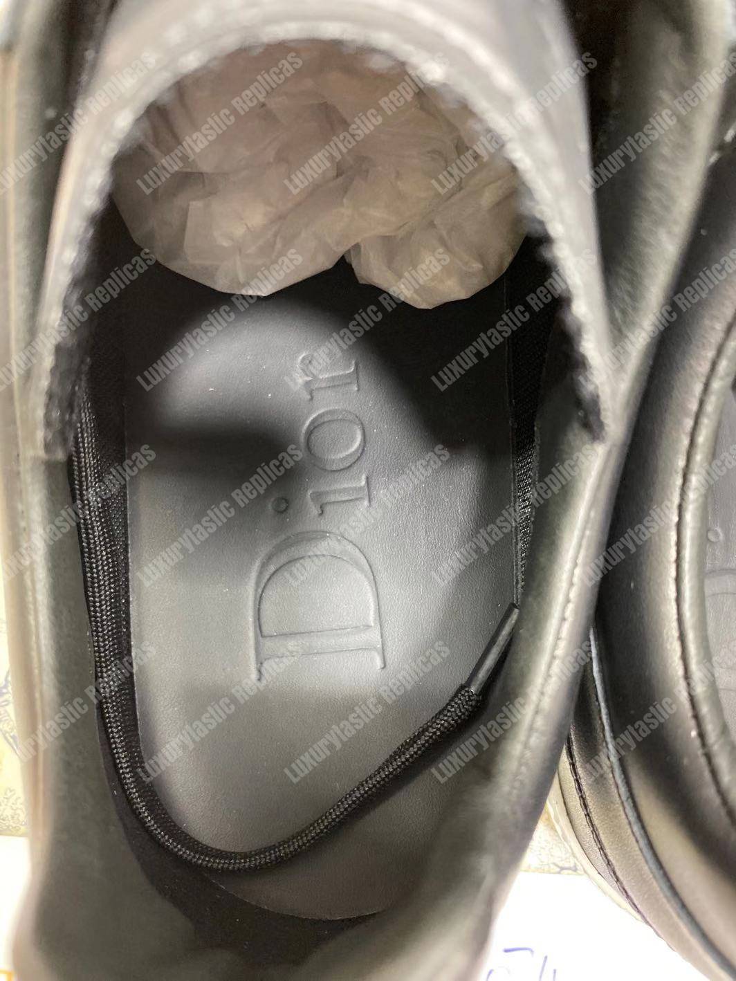 D*or “b01” sneaker black suede calfskin & black smooth calfskin