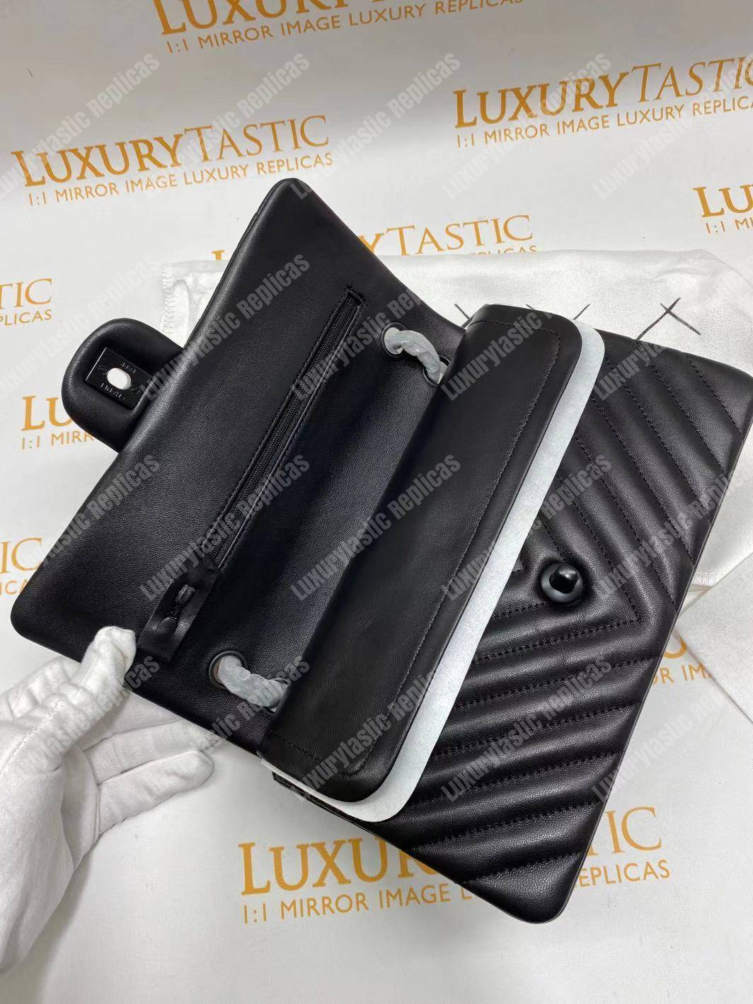 Ch*el classic medium handbag black