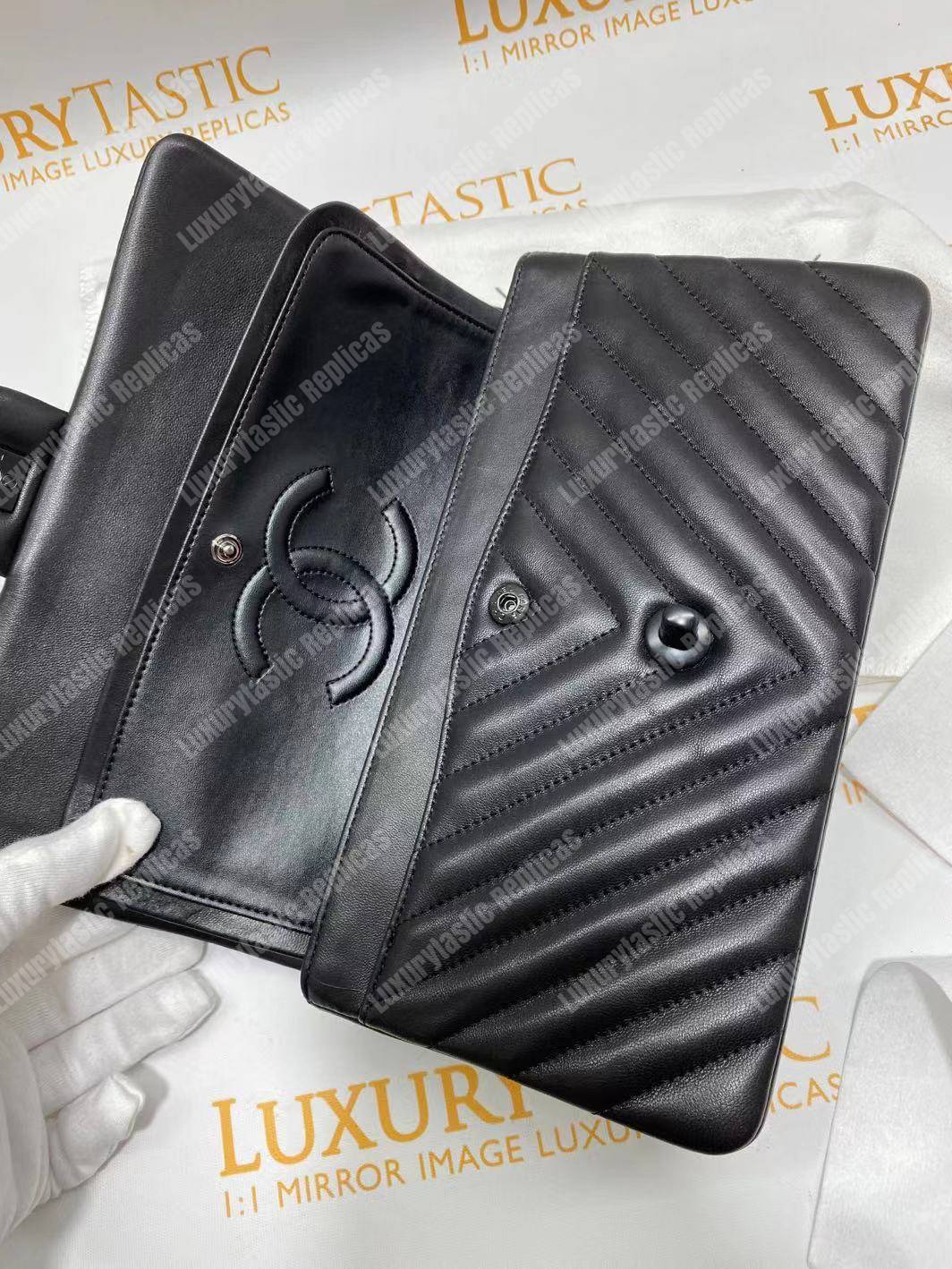 Ch*el classic medium handbag black