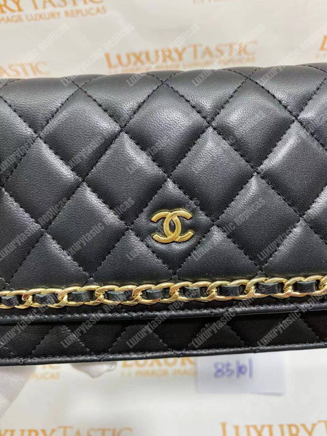 Ch*el wallet on chain lambskin