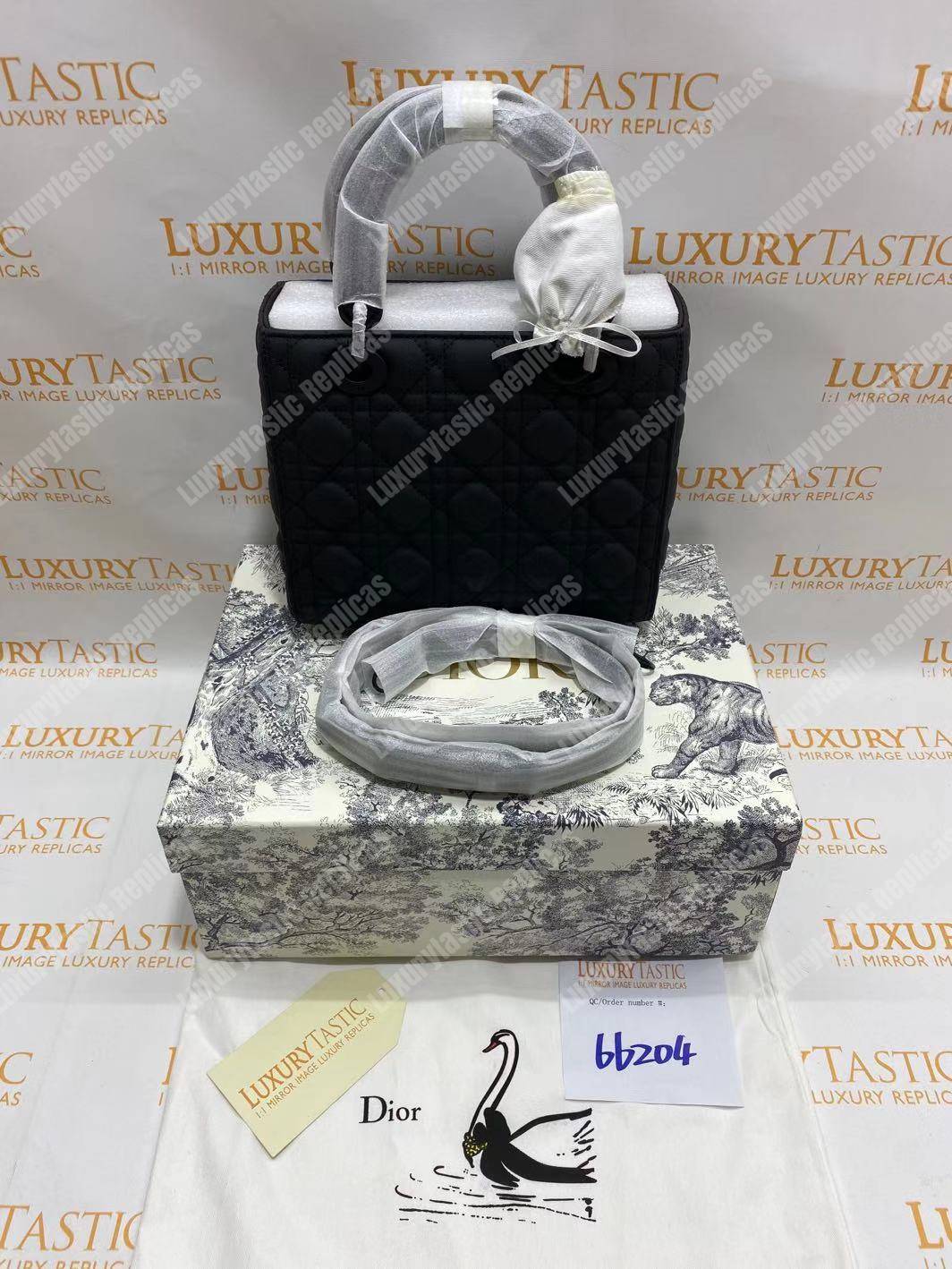lady D*or ultra-matte medium bag black