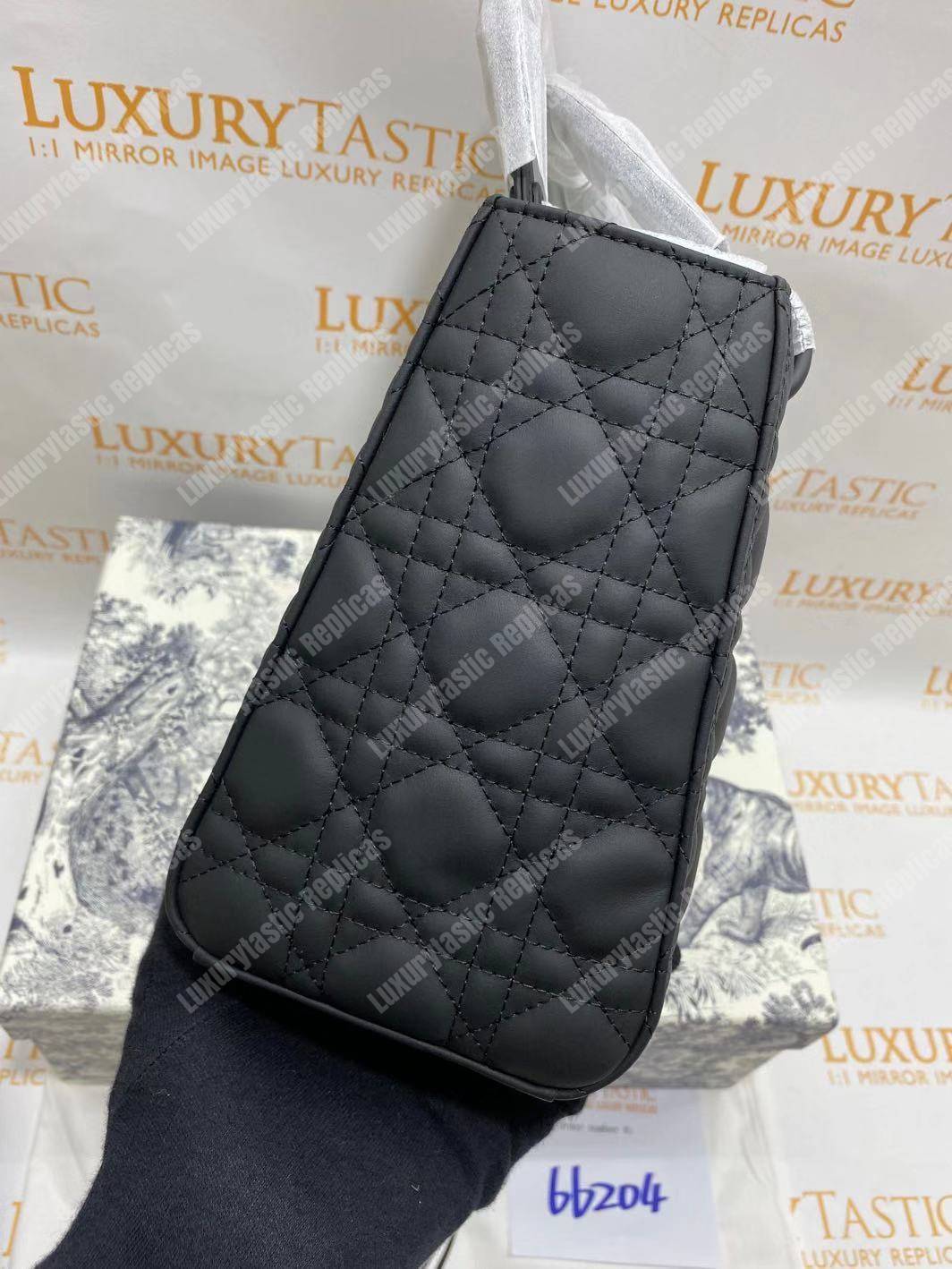 lady D*or ultra-matte medium bag black
