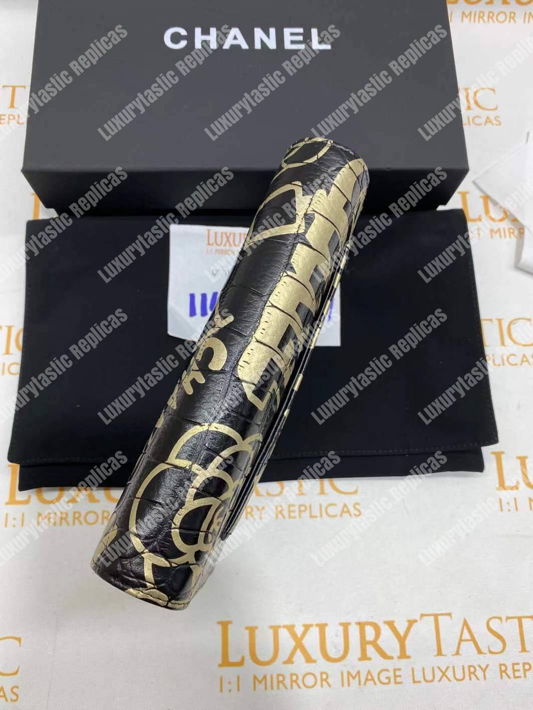 Ch*el wallet on chain – woc crocodile-embossed print gold-toned