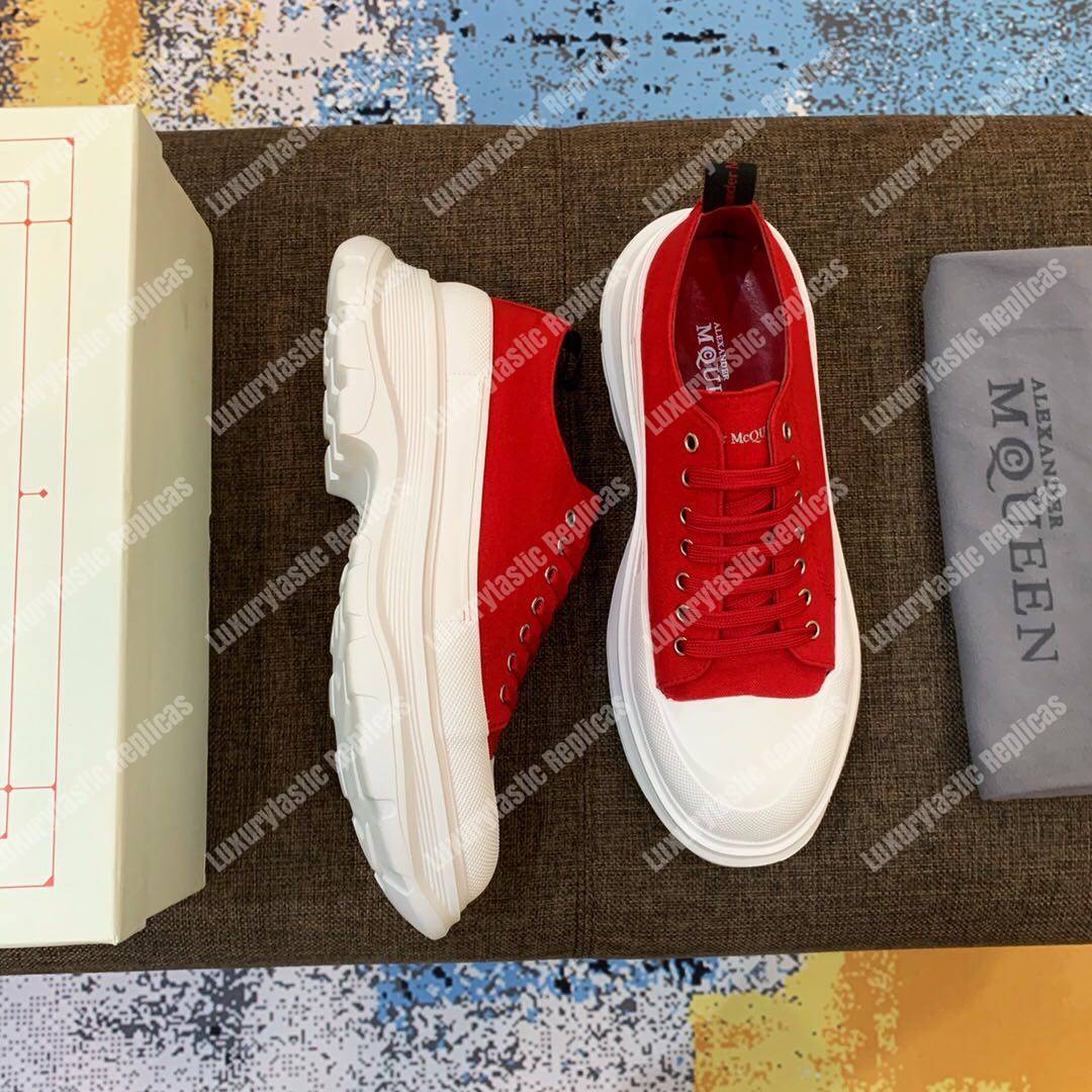 Alexander Mcqueen Tread Slick Lace Lust Red