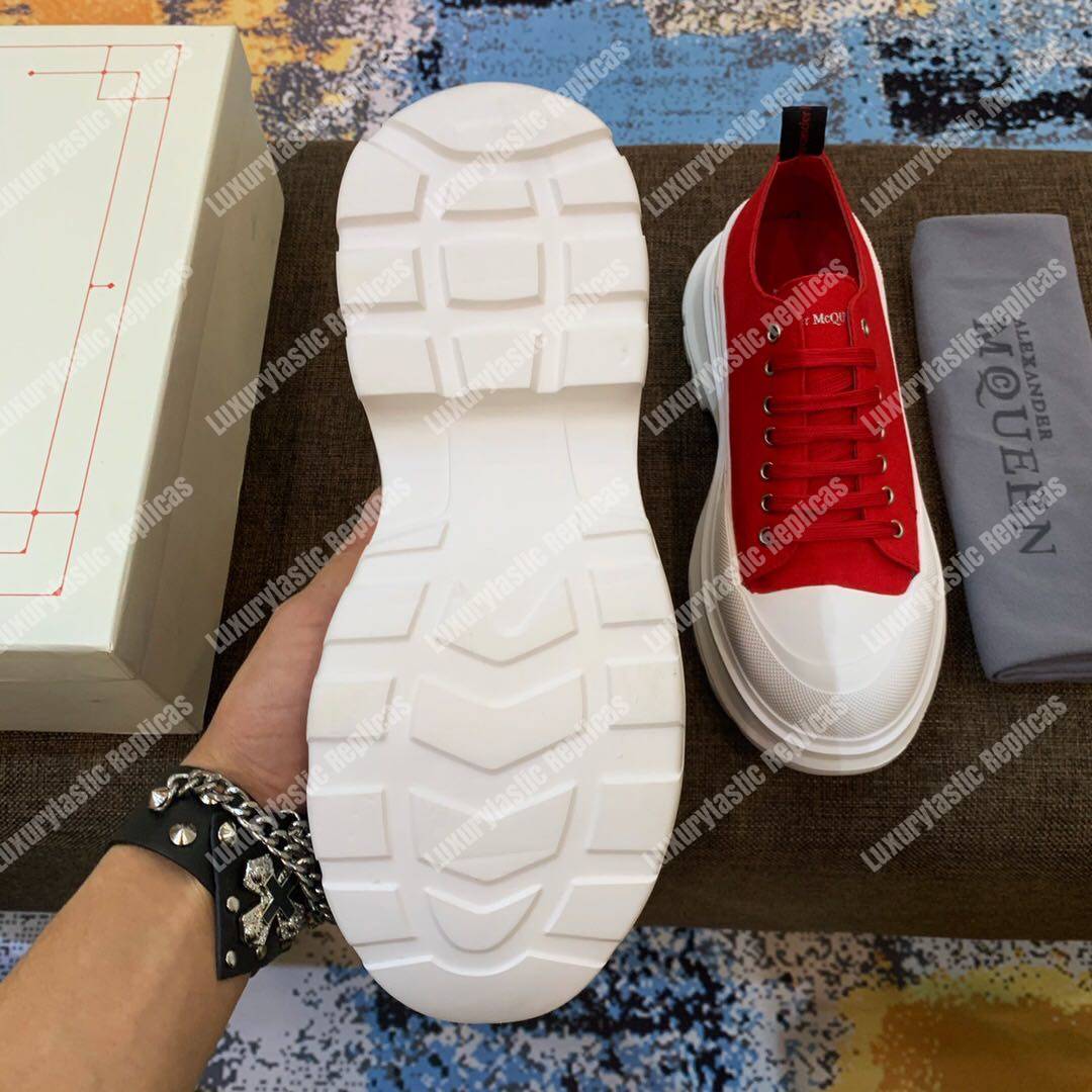 Alexander Mcqueen Tread Slick Lace Lust Red