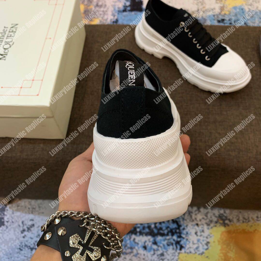 Alexander Mcqueen Tread Slick Lace White