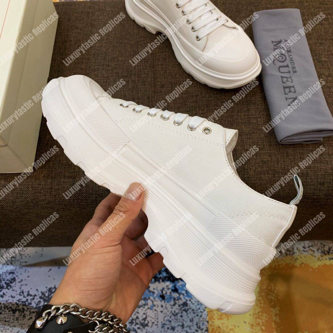 Alexander Mcqueen Tread Slick Lace White