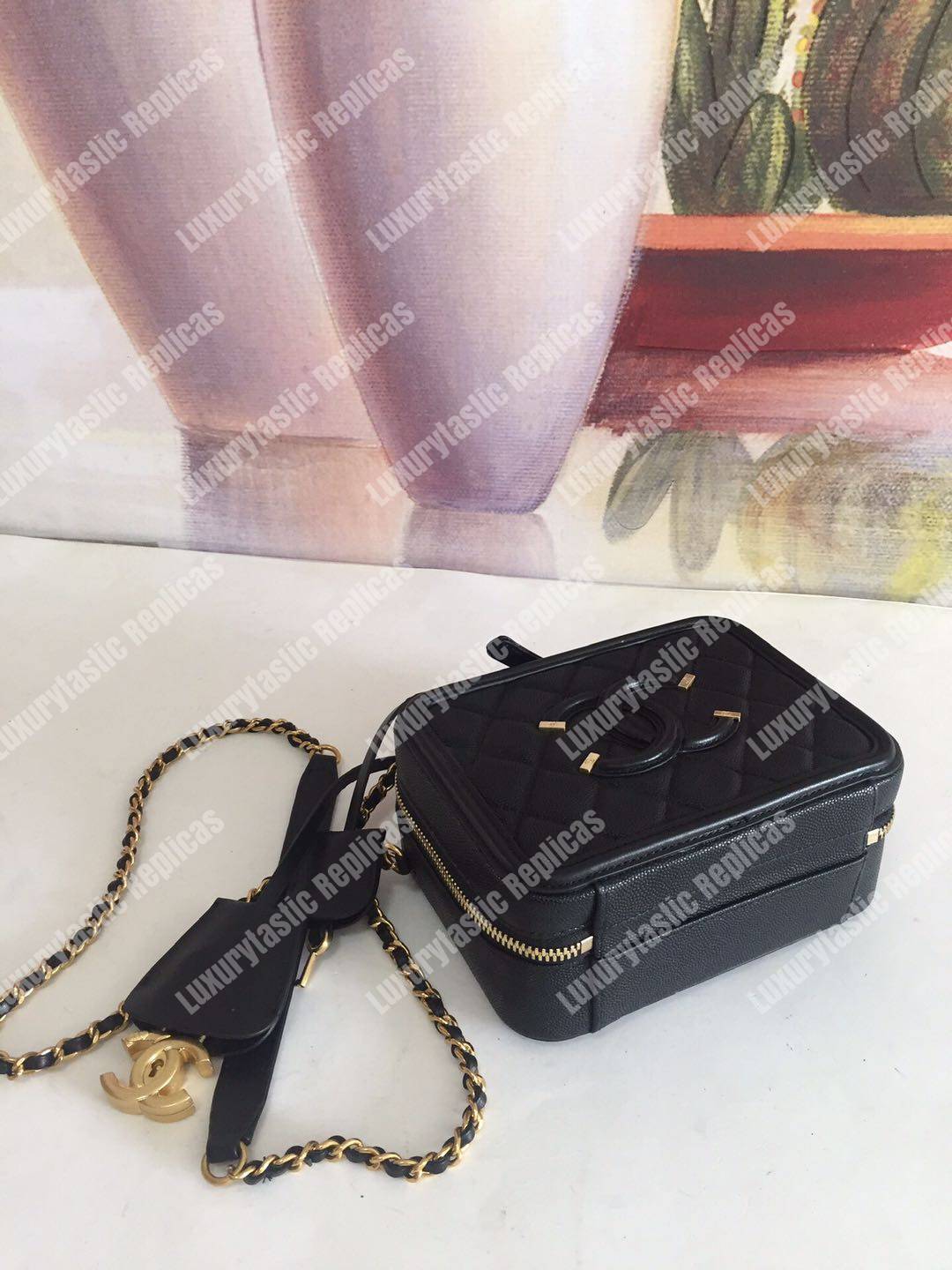 Ch*el small vanity case black