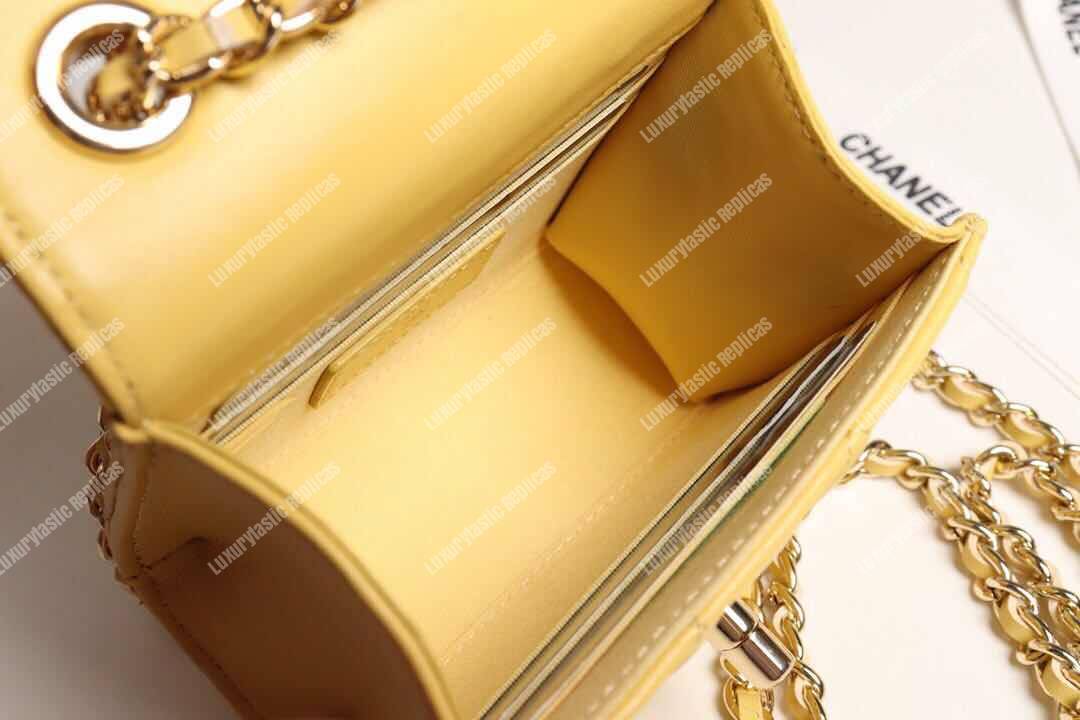 Ch*el clutch with chain yellow