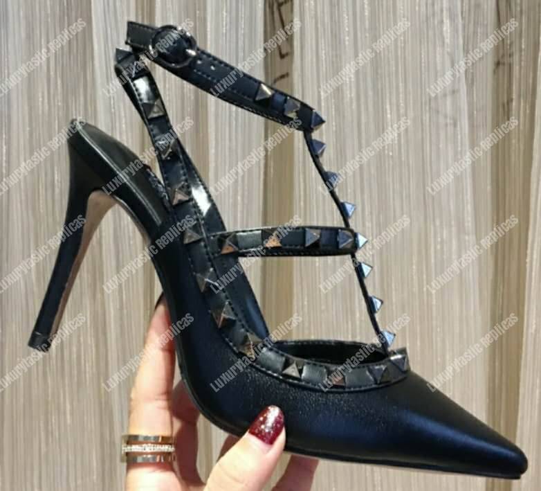 D*or j’aD*or pump in dotted swiss tulle and rhinestones