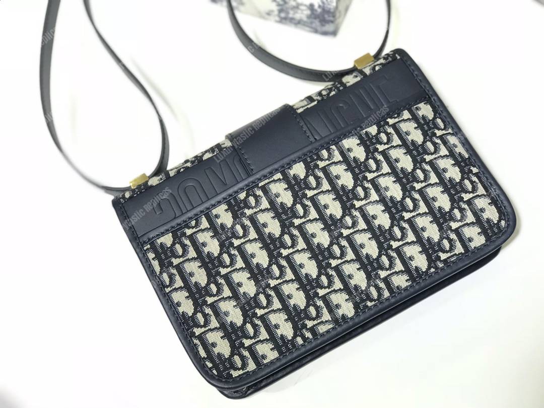 30 montaigne D*or oblique flap bag blue