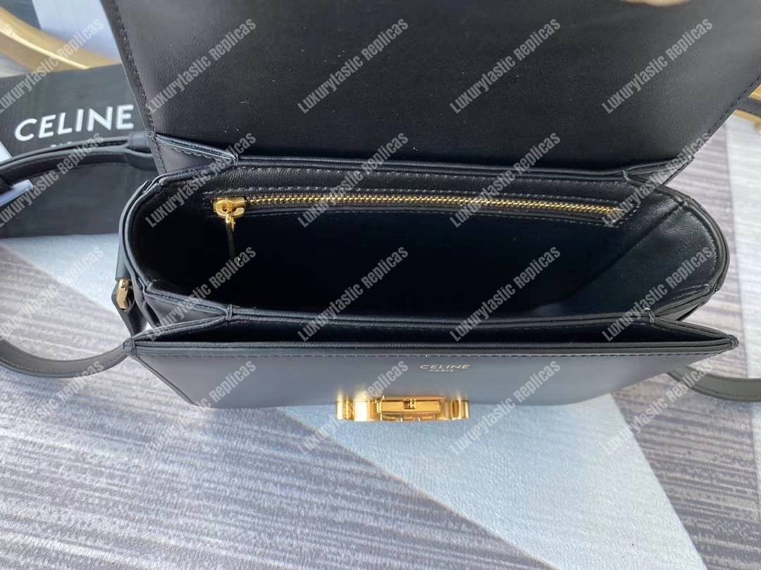 Ce**e teen triomphe bag in shiny calfskin black