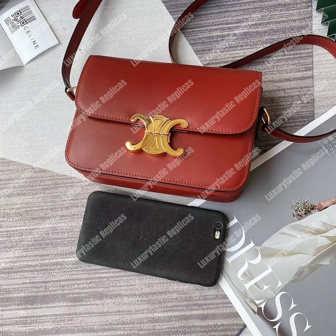 Ce**e teen triomphe bag in shiny calfskin red