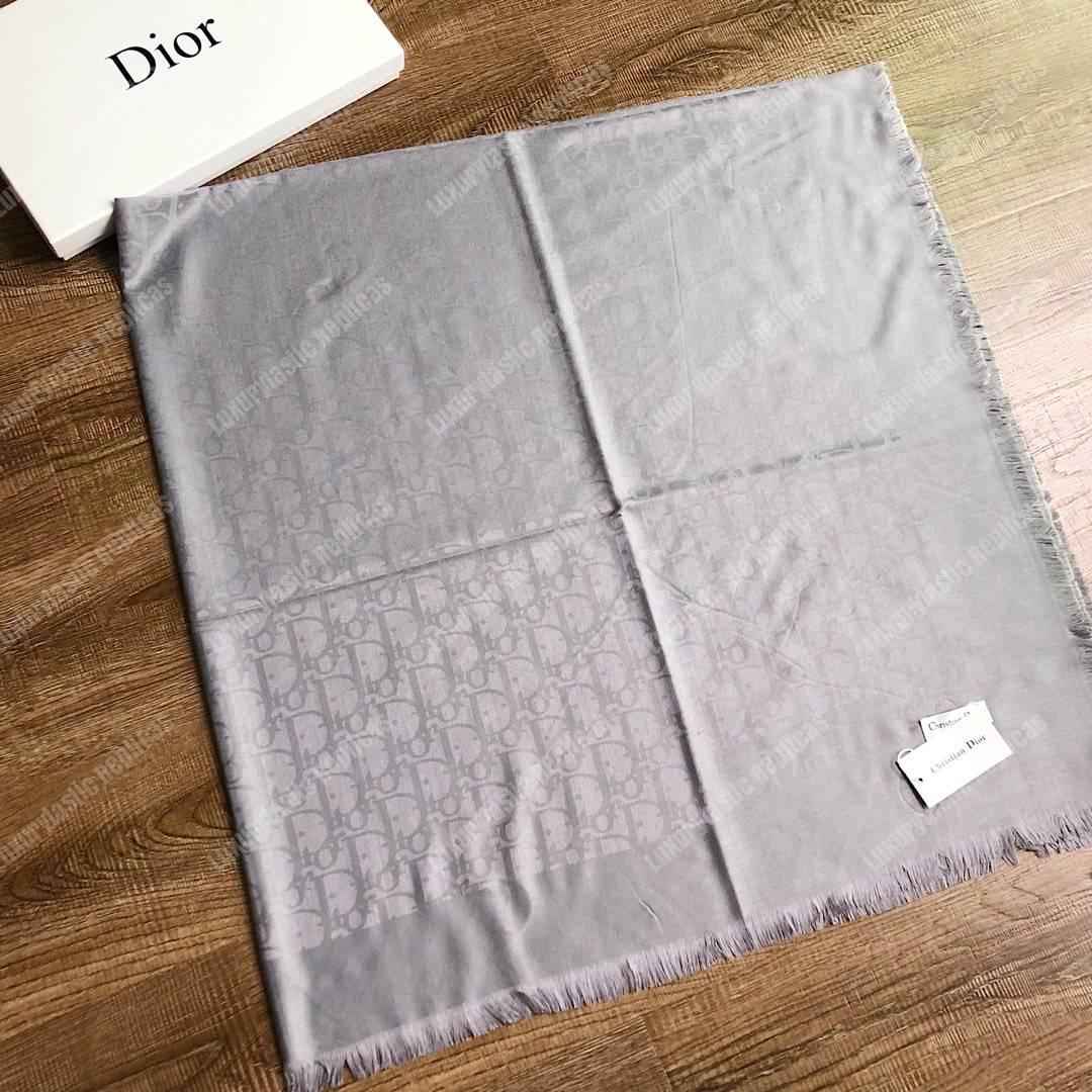 CD Grey Oblique 140 Stole
