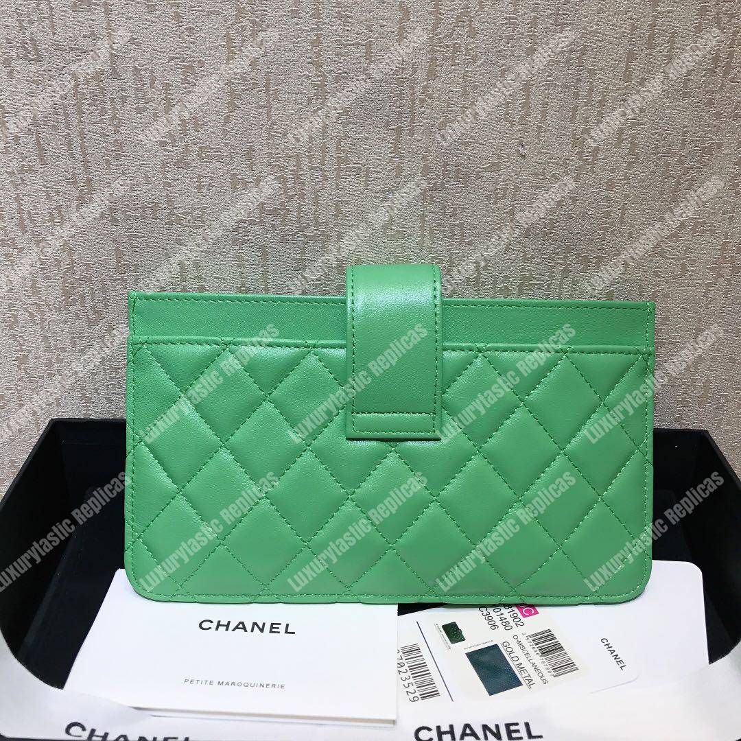 Ch*el classic pouch lambskin leather green
