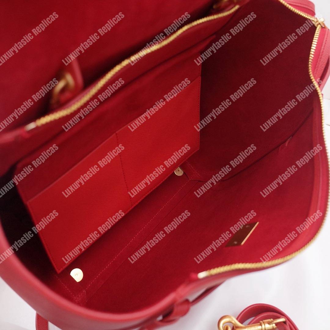 Ce**e micro belt bag in grained calfskin ruby