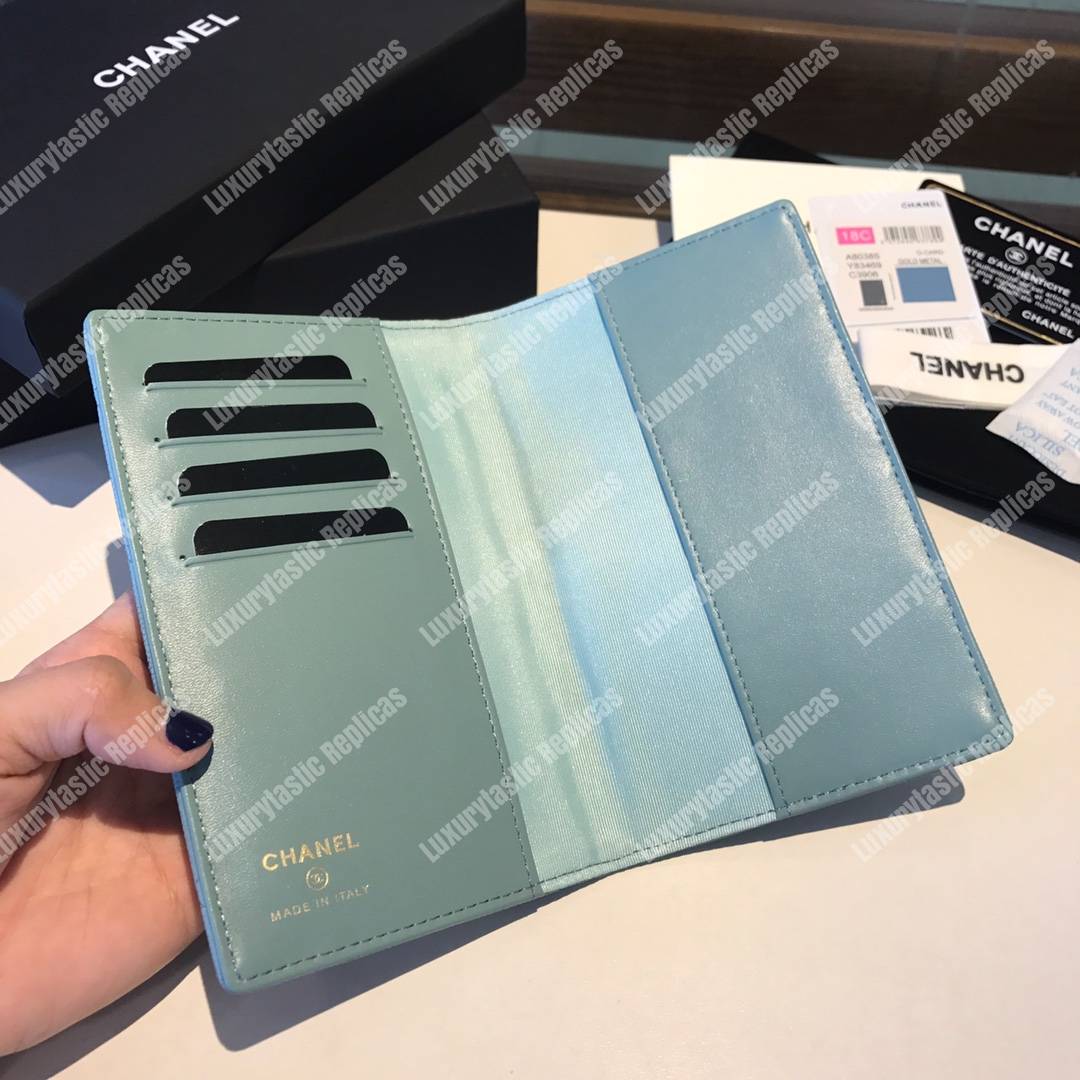 Classic Passport Holder Caviar Leather Sky Blue