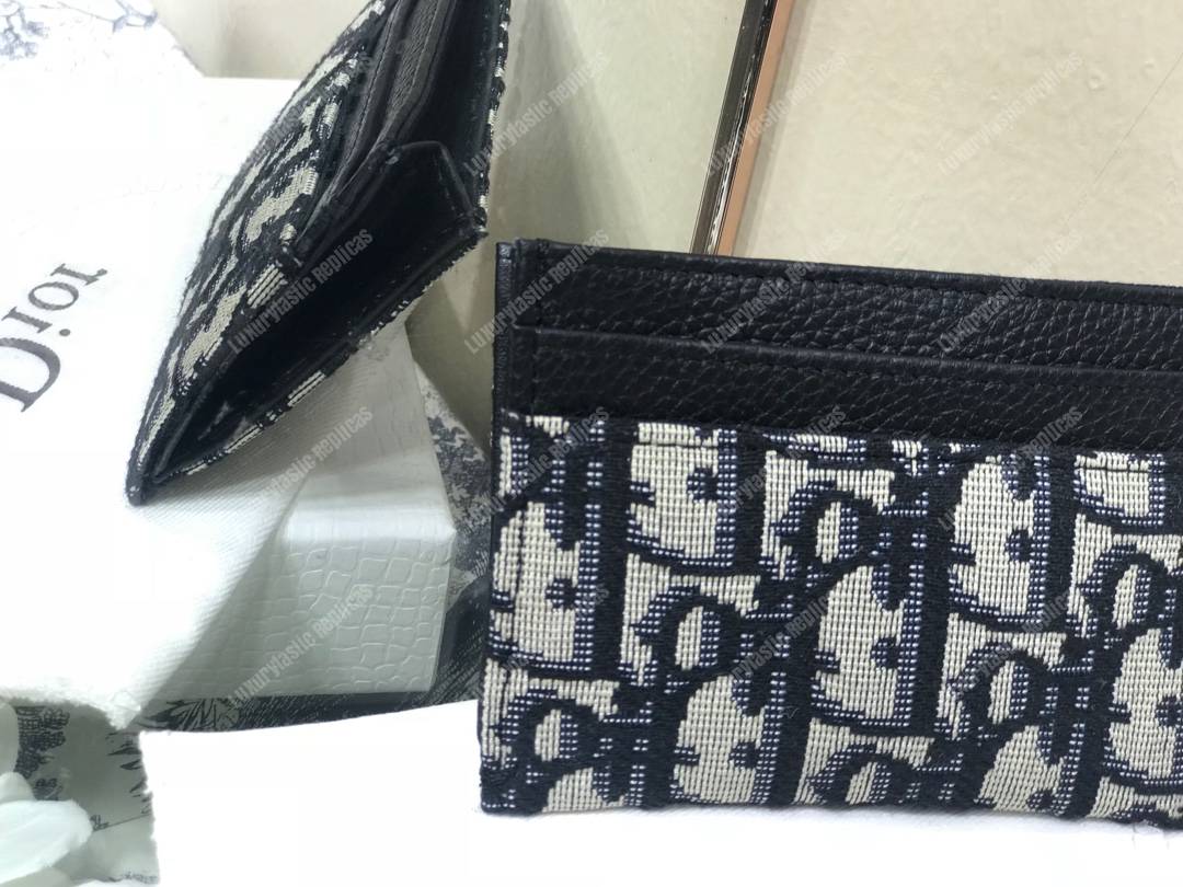 D*or oblique card holder