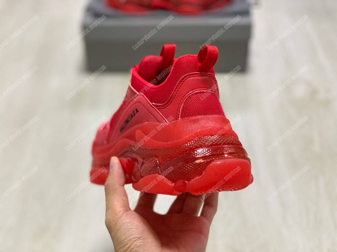 Ba*len*cia*ga triple s clear sole red