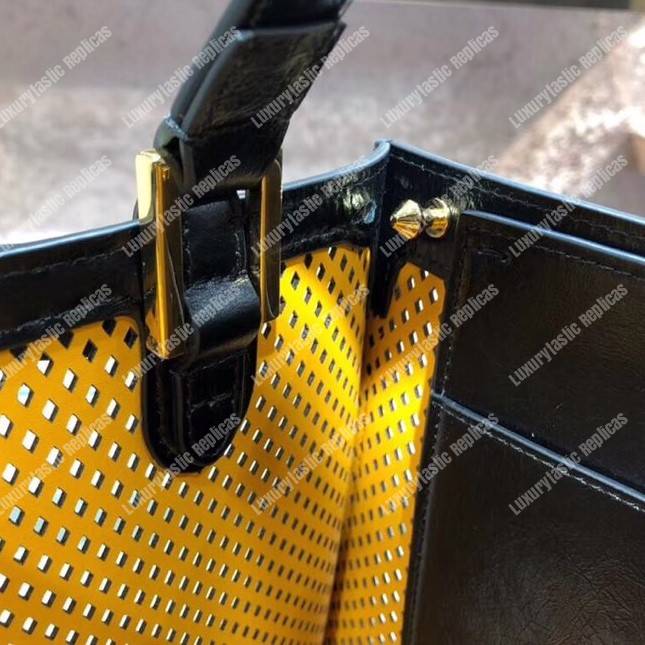 F**di peekaboo x-lite medium beige leather bag