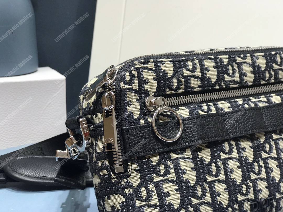 safari D*or oblique messenger bag