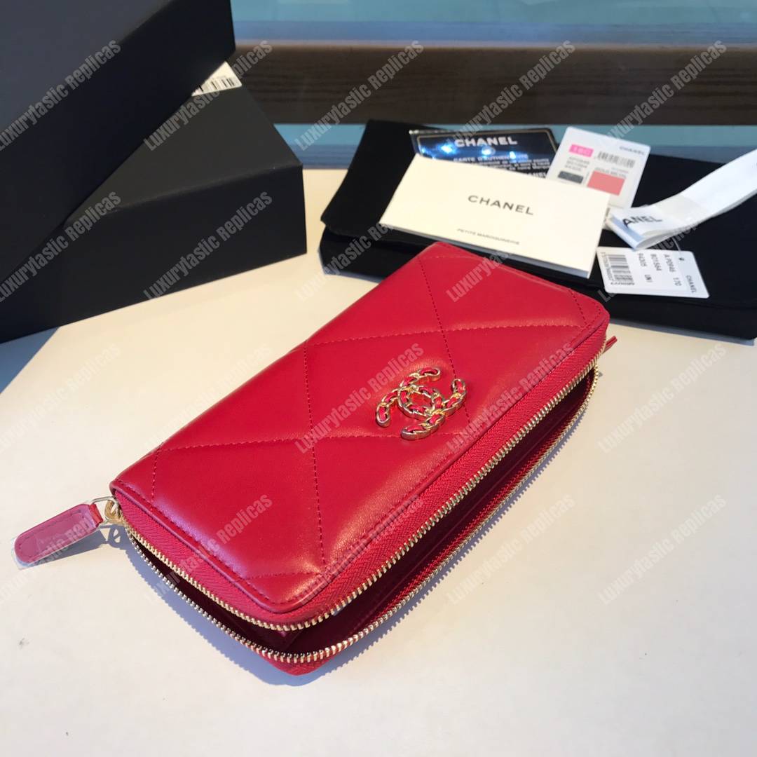 Ch*el 19 long zipped wallet scarlet