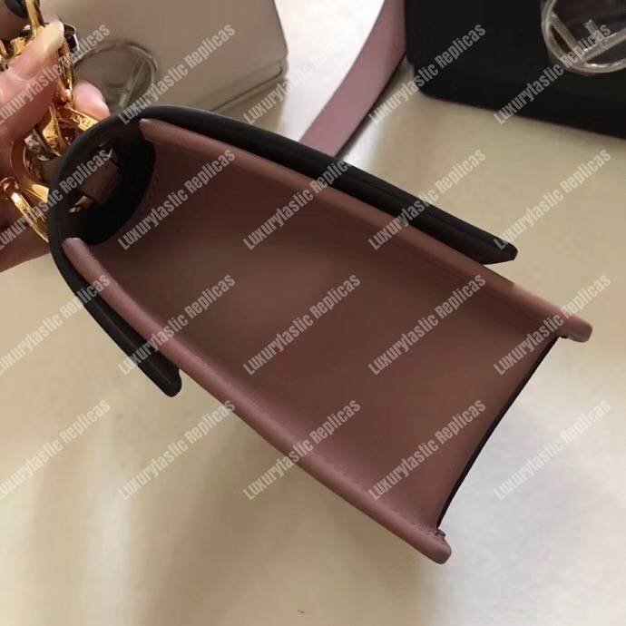 F**di kan i f brown leather bag