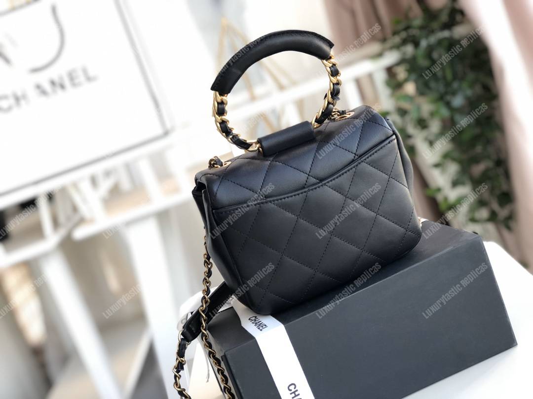 Ch*el small flap bag lambskin black