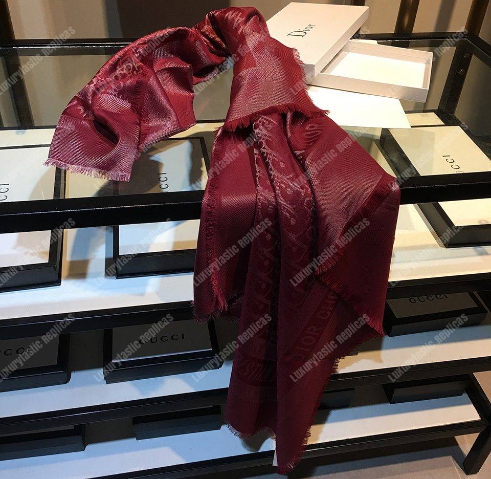 CD Oblique 140 Stole Wine Red