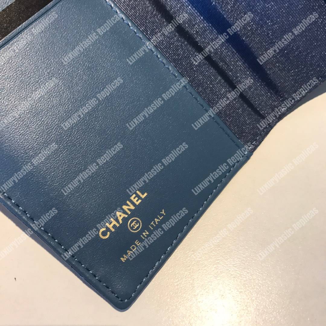 Classic Passport Holder Caviar Leather Blue