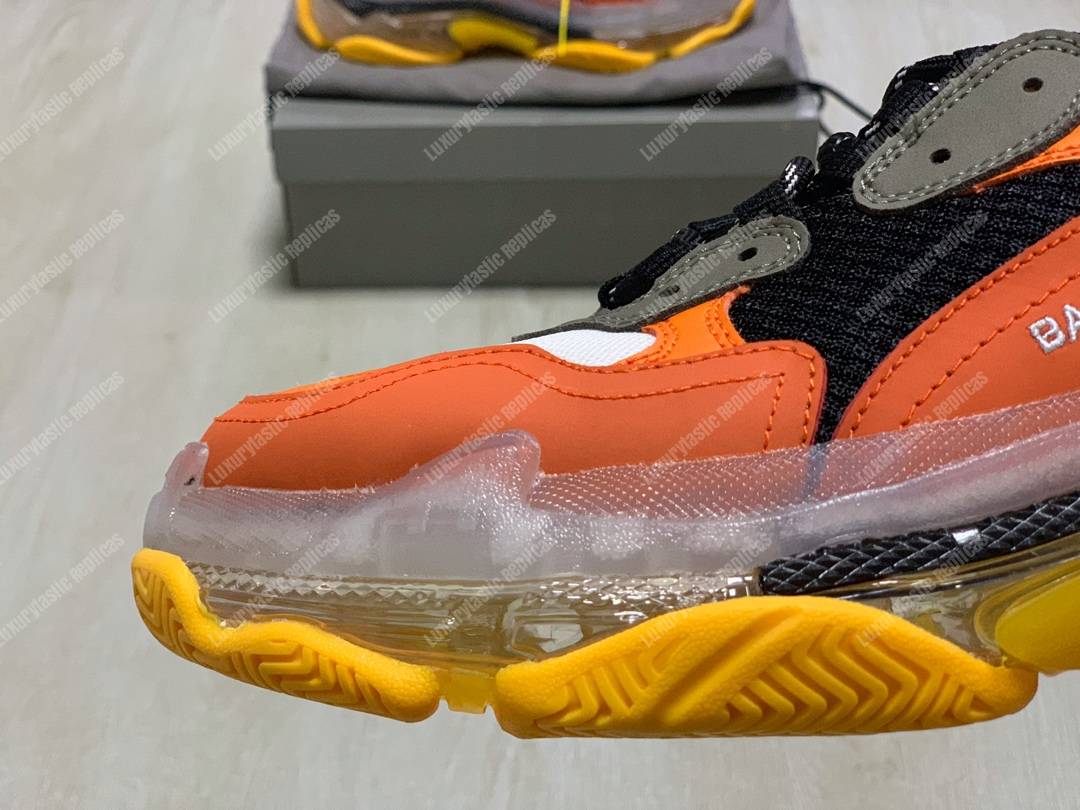 Ba*len*cia*ga triple s clear sole orange