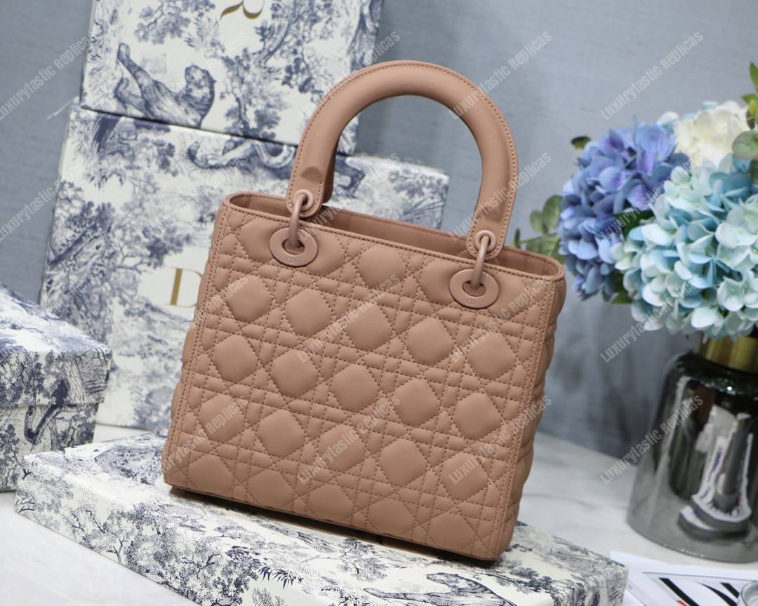 lady D*or ultra-matte medium bag pink