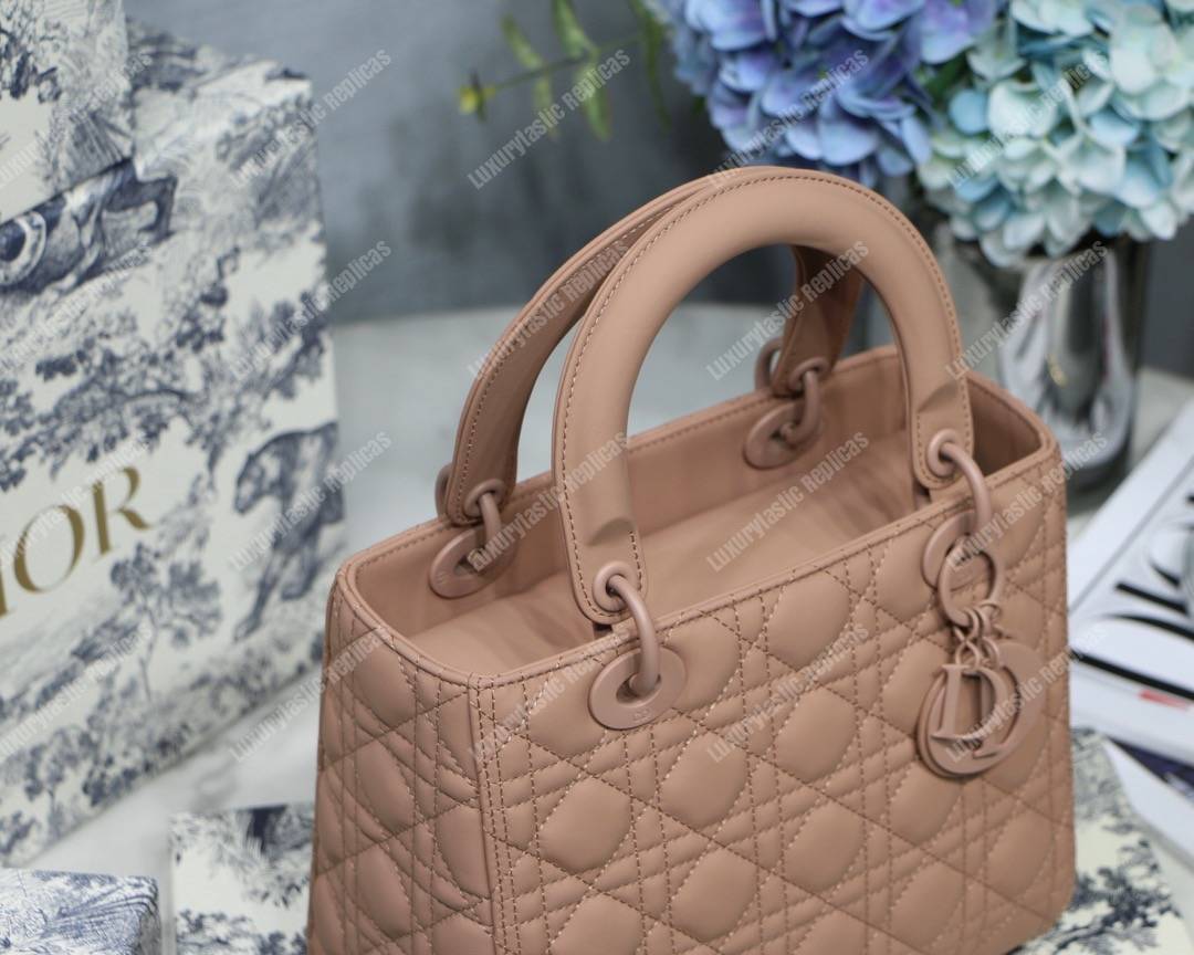 lady D*or ultra-matte medium bag pink