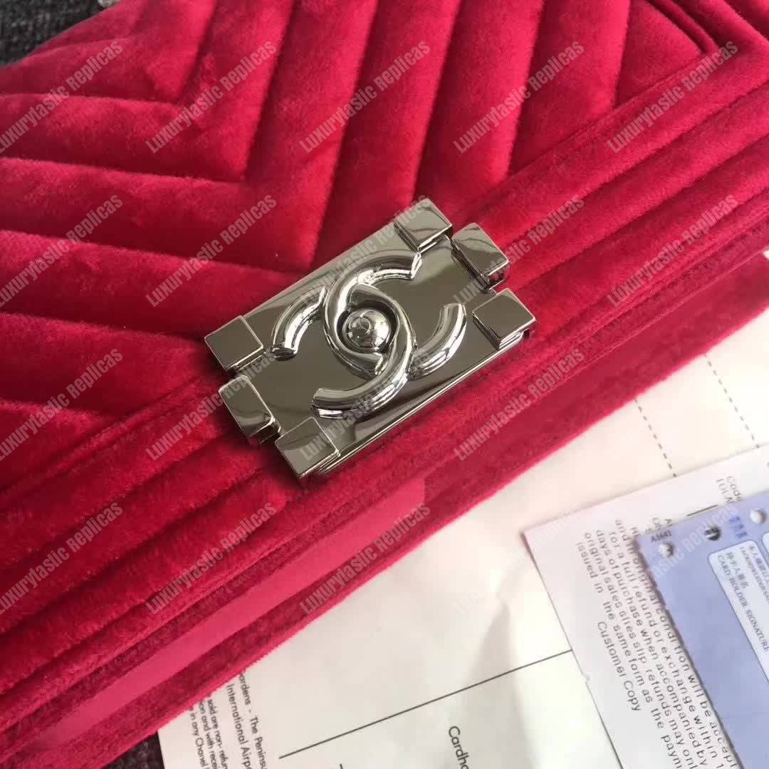 Ch*el medium boy handbag velvet red