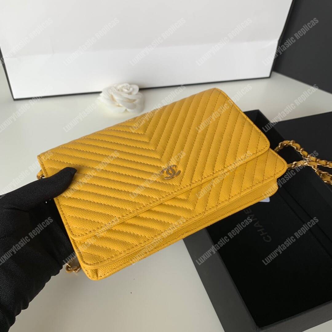 Ch*el wallet on chain yellow