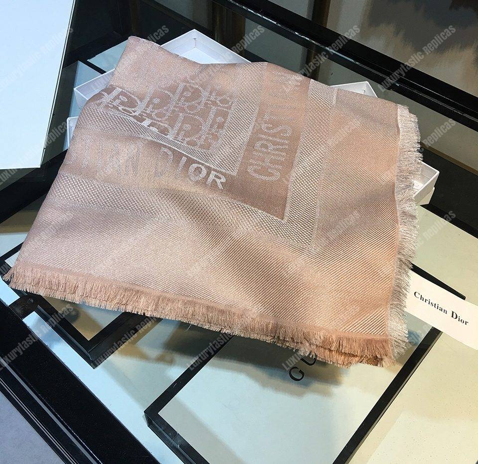 CD Oblique 140 Stole Beige