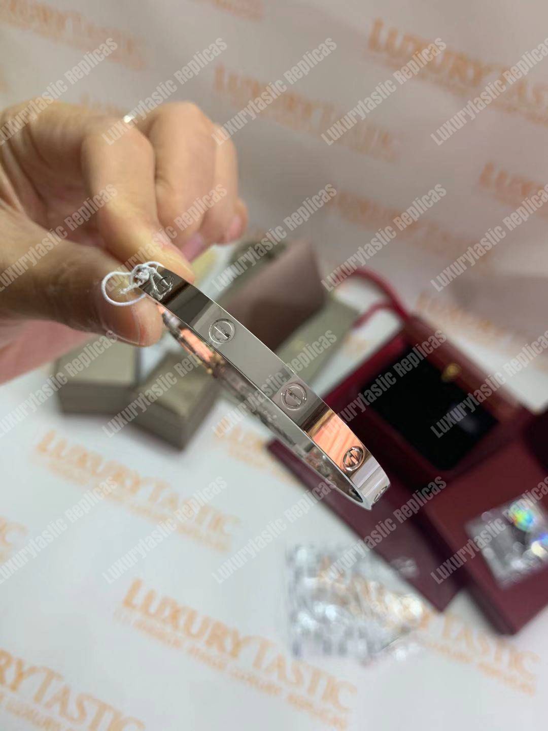 Cartier Love Bracelet Replica