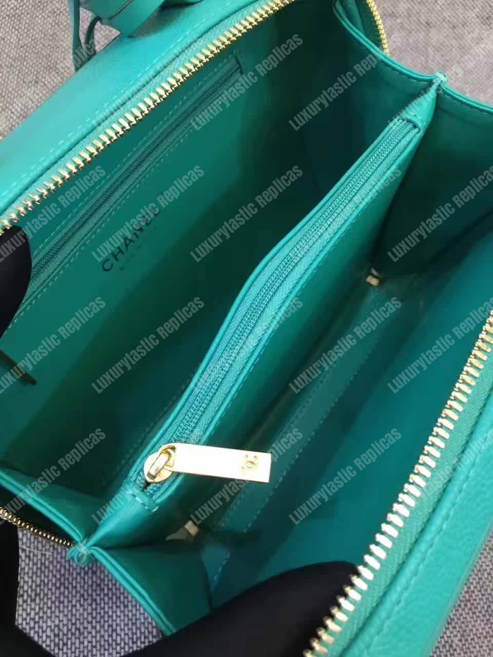 Ch*el large vanity case green